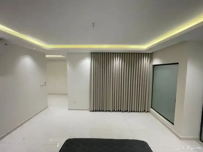 للإيجار فيلا المشرقية حي الجنادرية 15