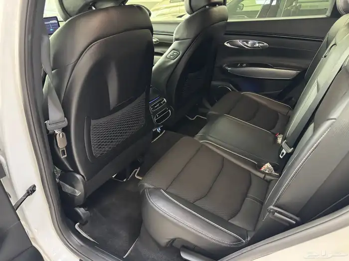 جنسس GV 70 2023 ديزل 9