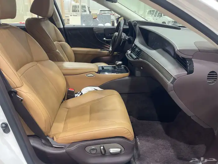 لكزس-LS350 موديل 2020 9