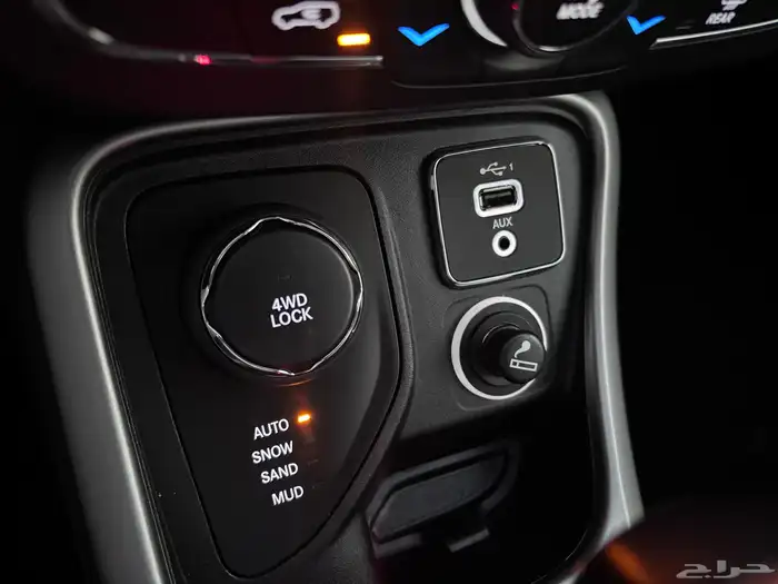 جيب jeep كومباس 2020 عداد 10 الف 42