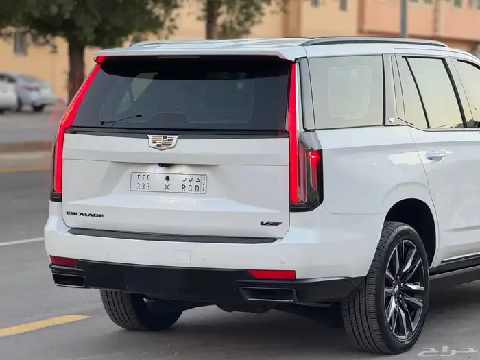 اسكاليد 2021 بلاك اديشن 10