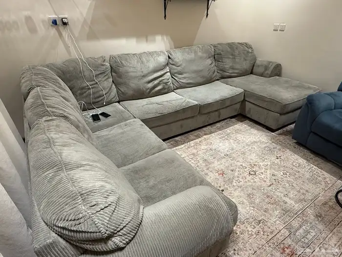 كنب آشلي مستخدم 0