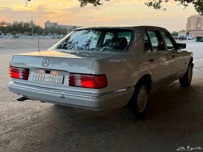 مرسيدس s500 1985 11