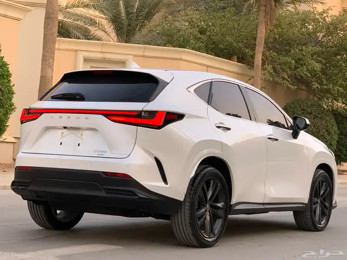 لكزس NX350 موديل 2022 بحالة الوكاله ممشى 60 الف 12