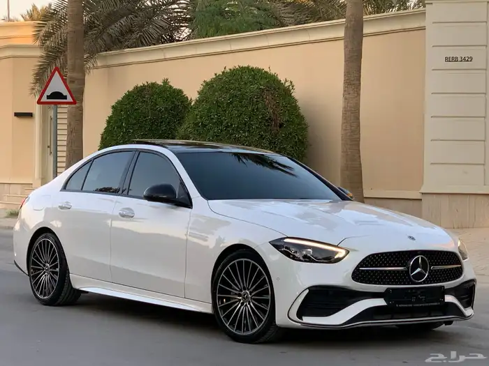مرسيدس C200 موديل 2023 بحالة الوكاله ممشى 37 الف 5