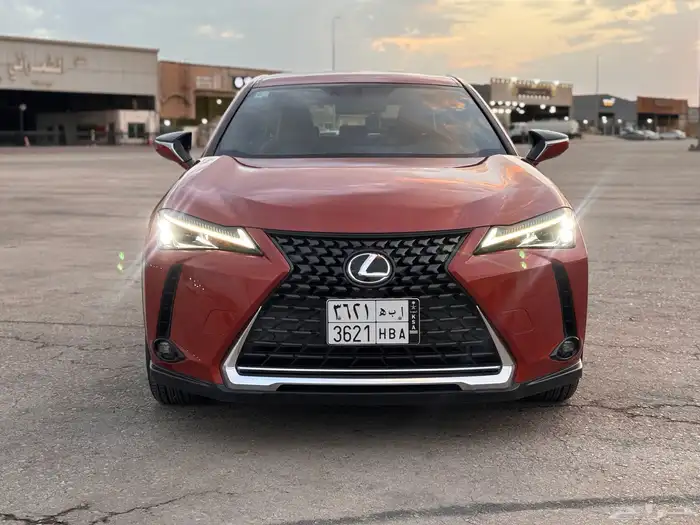 لكزس UX20 2019 مخزن بدي وكاله عداد 25 الف km 12