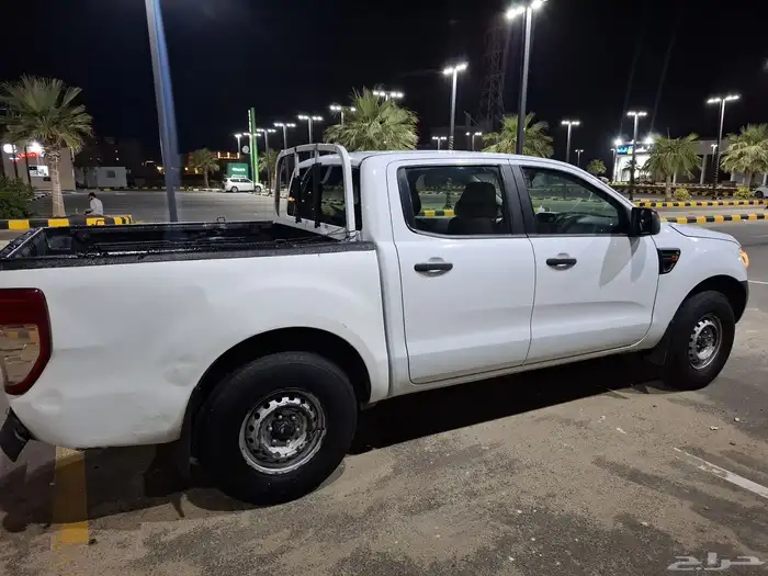 فورد رينجر 2015 قير عادي للبيع او البدل بكورولا او سنتافي 3