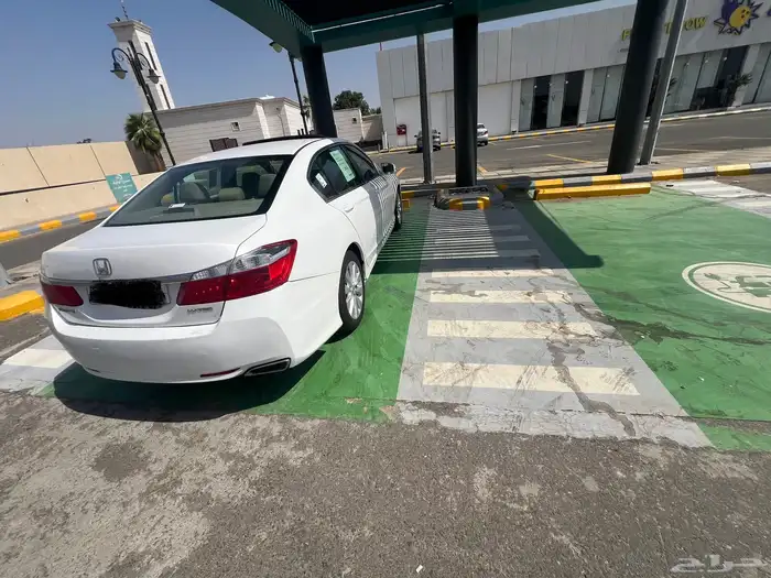 هوندا اكورد 2015 3