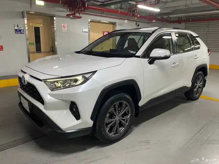 تويوتا راف فور فتحه 2023 مالك اول 3