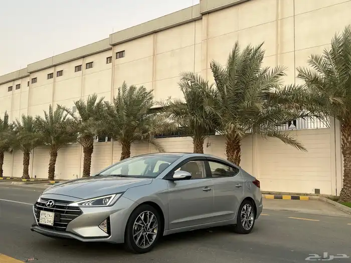 هيونداي لنترا (افانتي) بدي وكاله نظيفه جدا ممشى قليل 6