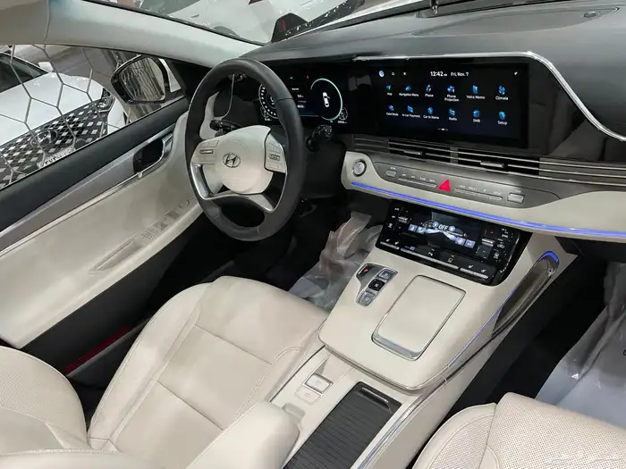 ازيرا موديل 2023فل كامل V4 12