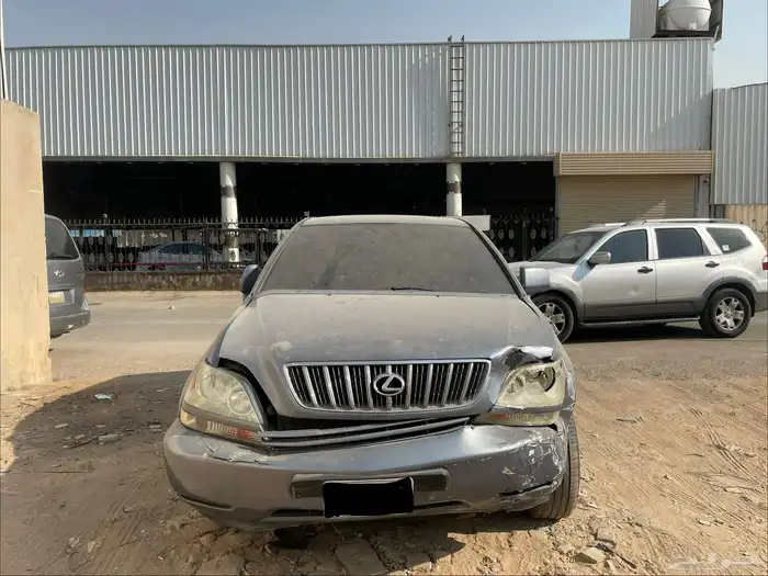 لكزس RX موديل 2000 1