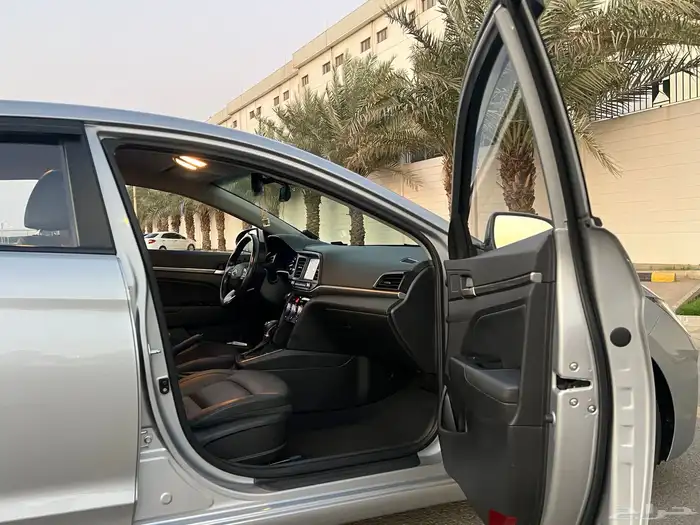 هيونداي لنترا (افانتي) بدي وكاله نظيفه جدا ممشى قليل 26