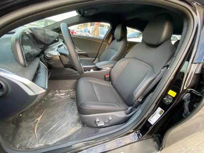 لوسيد اير بيور موديل 2025 جديد اصفار عرض خاص 31