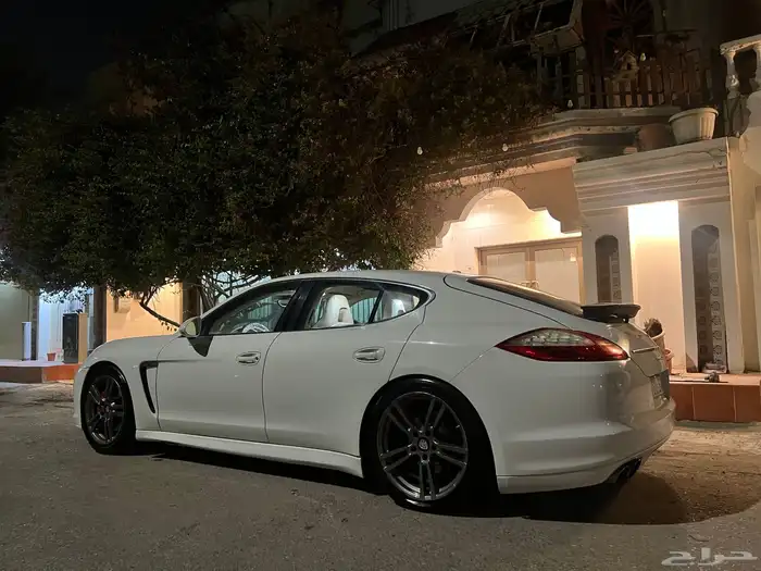 بورش باناميرا اس 5