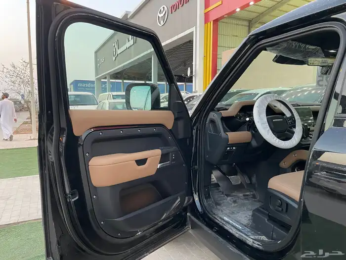 لاند روفر ديفندر2025- X-DYNAMIC-HSE سعودي داخلي جملي بنزين 7
