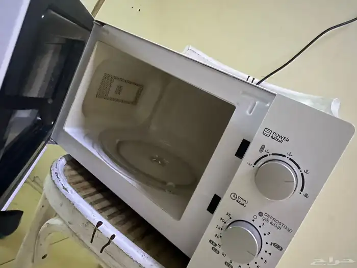 ميكروويف 700واط 20 لتر KENWOOD 1