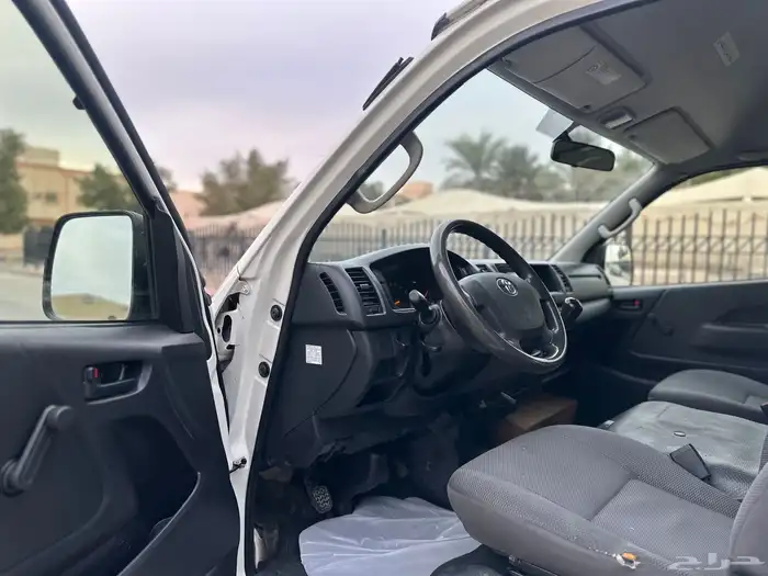 تويوتا باص ركاب سقف موديل 2018 قير عادي ديزل شامل الضريبة 9