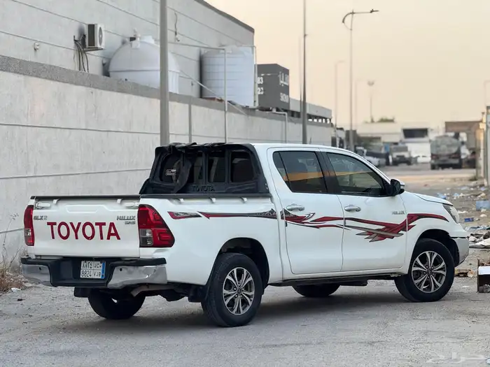 هايلوكس 2017 10