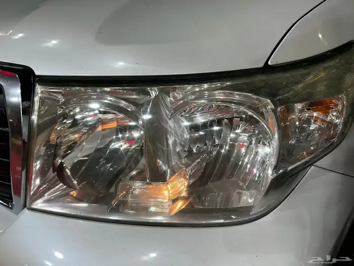 شمعات امامي وشبك لاندكروزر 2015 0