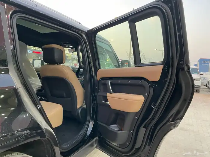 لاند روفر ديفندر2025- X-DYNAMIC-HSE سعودي داخلي جملي بنزين 12
