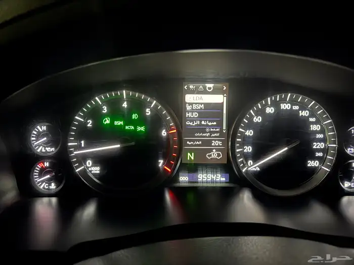 سياره لكزس LX570 موديل 2017 6