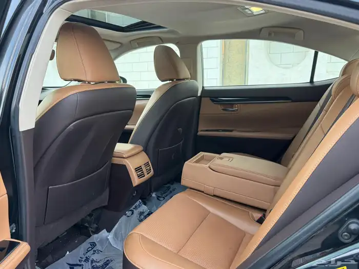 لكزس ES250- 2018 8