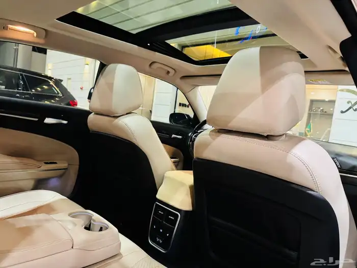 كرايسلر C300 فل كامل سعودي نظيف جدا 8 سلندر 7