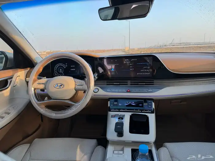 ازيرا 2023 سعودية بريميوم فل كامل ممشى قليل بريحة الوكاله 9