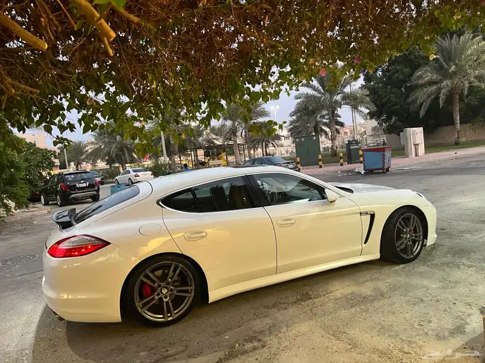 بورش باناميرا اس 10