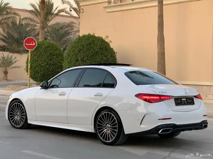 مرسيدس C200 موديل 2023 بحالة الوكاله ممشى 37 الف 18