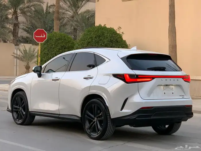 لكزس NX350 موديل 2022 بحالة الوكاله ممشى 60 الف 17