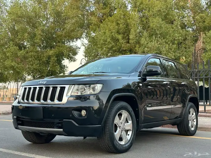 جيب جراندي شروكي موديل 2013 سعودي دبل 8