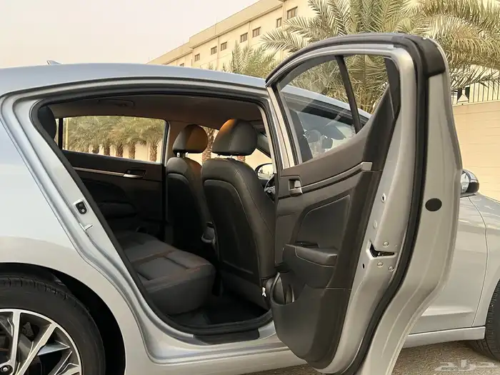 هيونداي لنترا (افانتي) بدي وكاله نظيفه جدا ممشى قليل 30