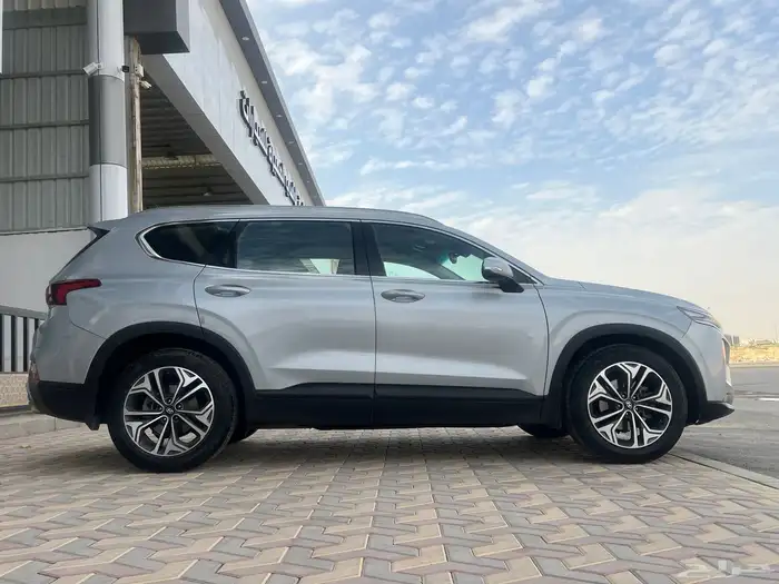 هواندي سنتافي 4