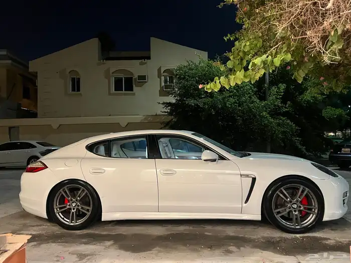 بورش باناميرا اس 3