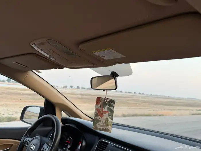 كيا كرنفال 2015 بنزين نضيف 11 راكب للبيع 22