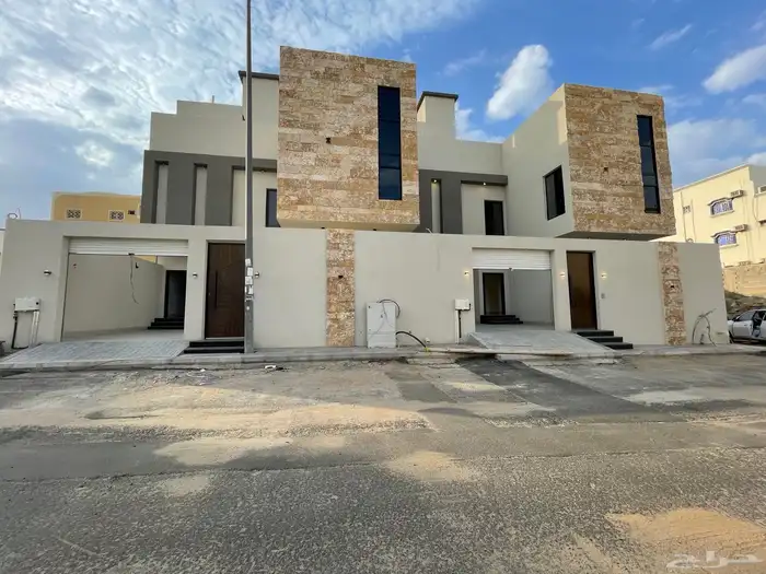 للبيع فيلا دوبلكس تشطيب راقي بحي الضيافه خميس مشيط 0