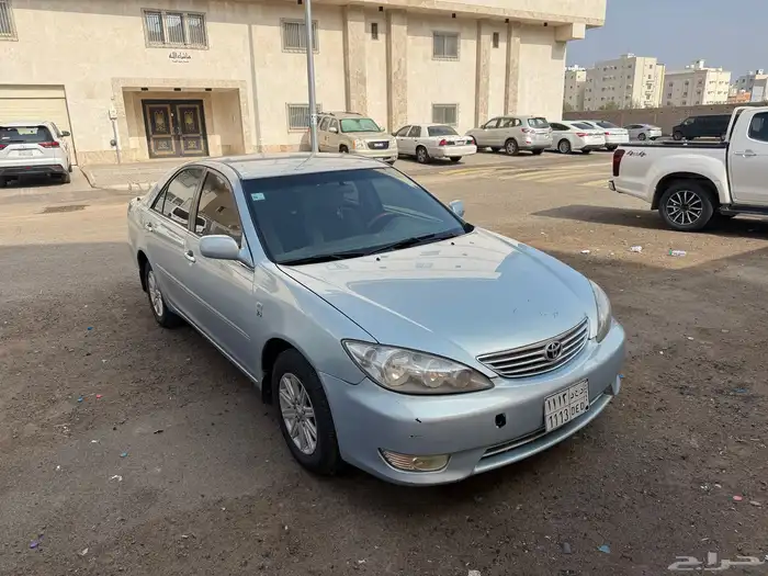 السلام عليكم ورحمة  الله وبركاته كامري 2005 قراندي 6 سلندر 4