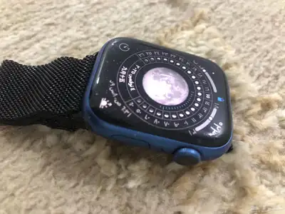 ساعة ايفون ابل اصليه 0