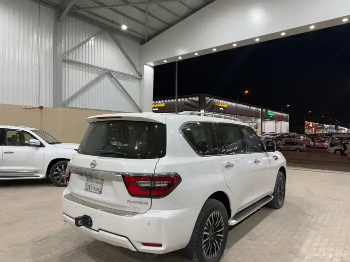 نيسان باترول 2023 فل كامل بلاتينيوم V6 سرندل مخزن 5