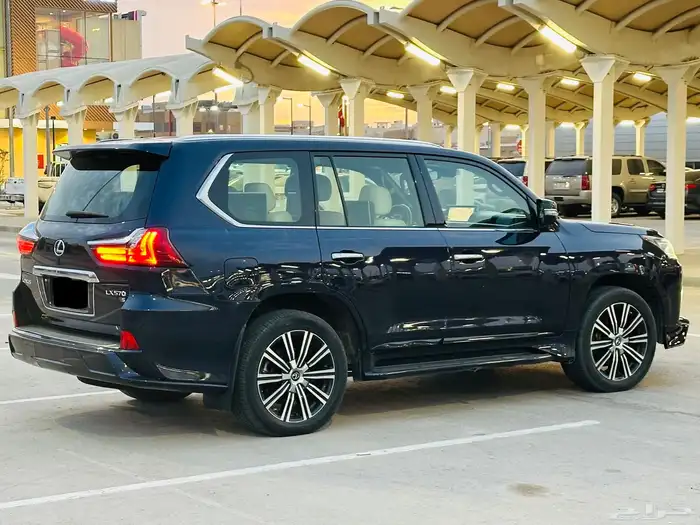 للبيع لكزس LX570s الموديل 2018 محركات وكاله السعر 225000 13