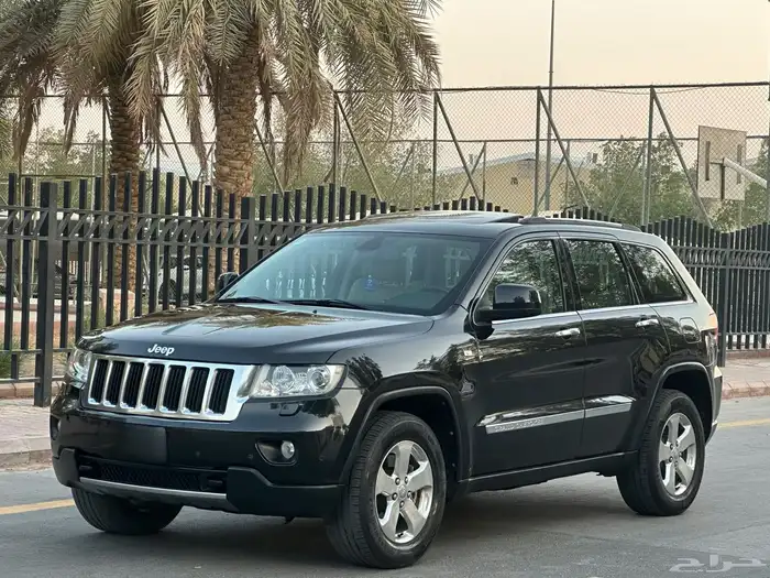 جيب جراندي شروكي موديل 2013 سعودي دبل 1