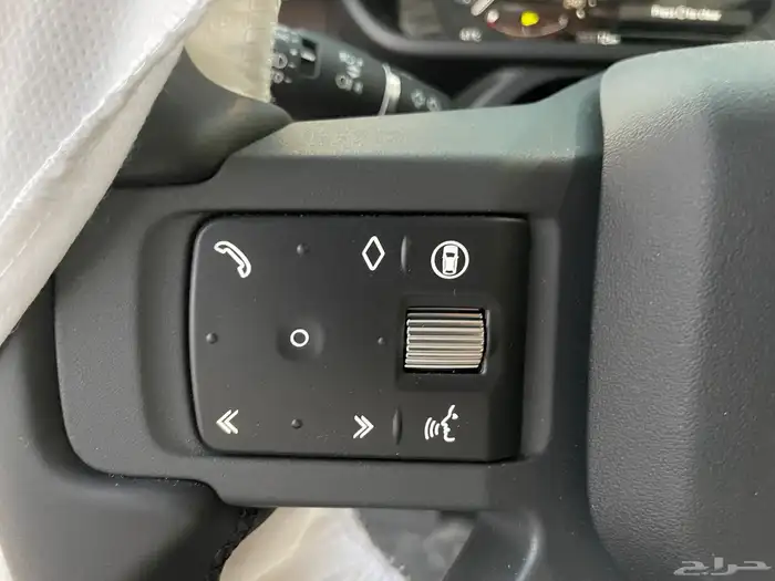 لاند روفر ديفندر2025- X-DYNAMIC-HSE سعودي داخلي جملي بنزين 18