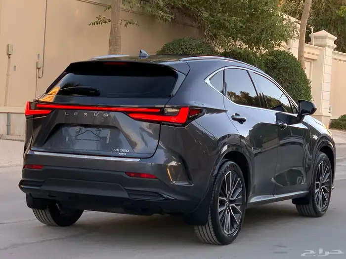 لكزس NX350 2023 CC فل كامل 15