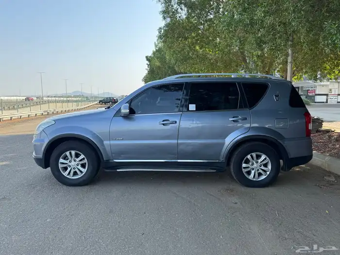 سانغ يونغ ريكستون 2014 نضيف بنزين 5