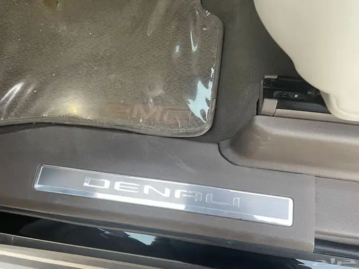 يوكن دينالي 2022 شبه جديد 17