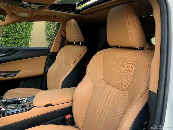 لكزس NX350 موديل 2022 بحالة الوكاله ممشى 60 الف 27