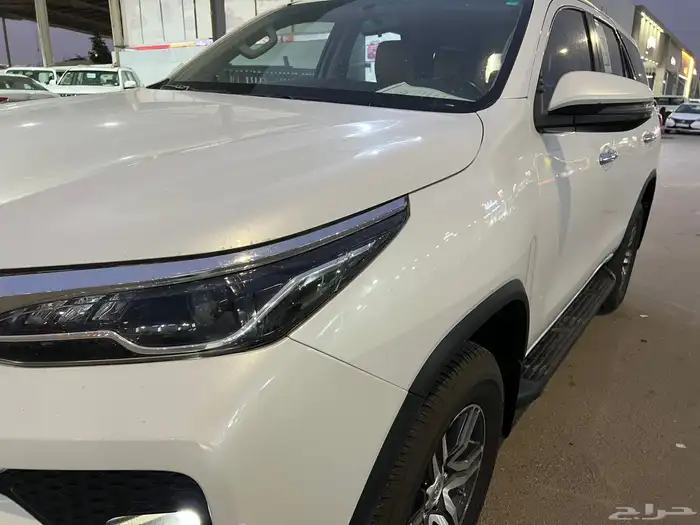 تويوتا فورتشنر 2023 VX1 سته سلندر 3