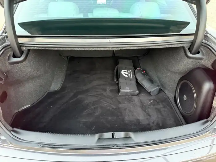 كرايزلر C300s موديل 2021 بحالة الوكاله شرط 35